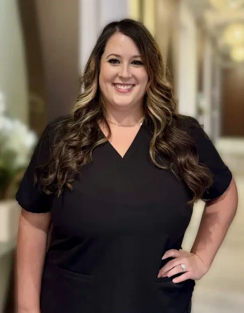 Photograph of Alyssa, RDH the dental hygienist
